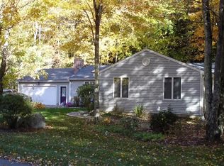 21 Stowecroft Dr, Hampton, NH 03842