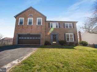 6923 Confederate Ridge Ln, Centreville, VA 20121