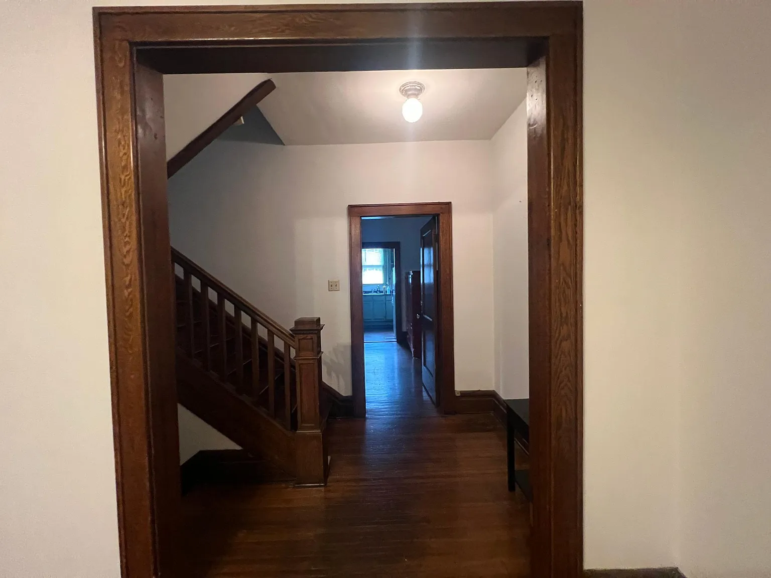 3 bed, 3412 sqft, $2,050 — Photo 1