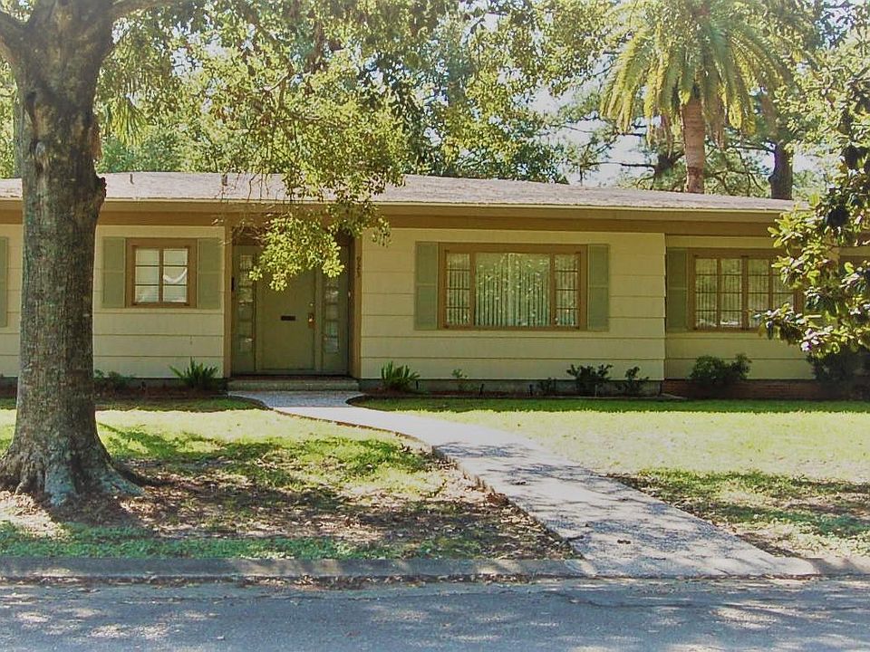 1st image of 923 N Avenue J