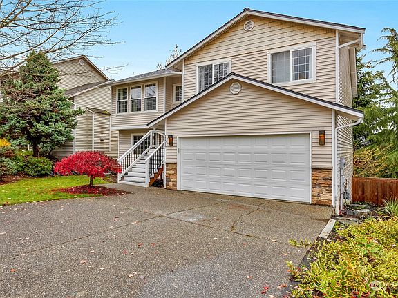 2nd image of 11217 15th Place SE