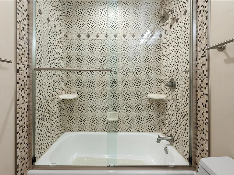 9036 Jeffery Rd — Photo 34