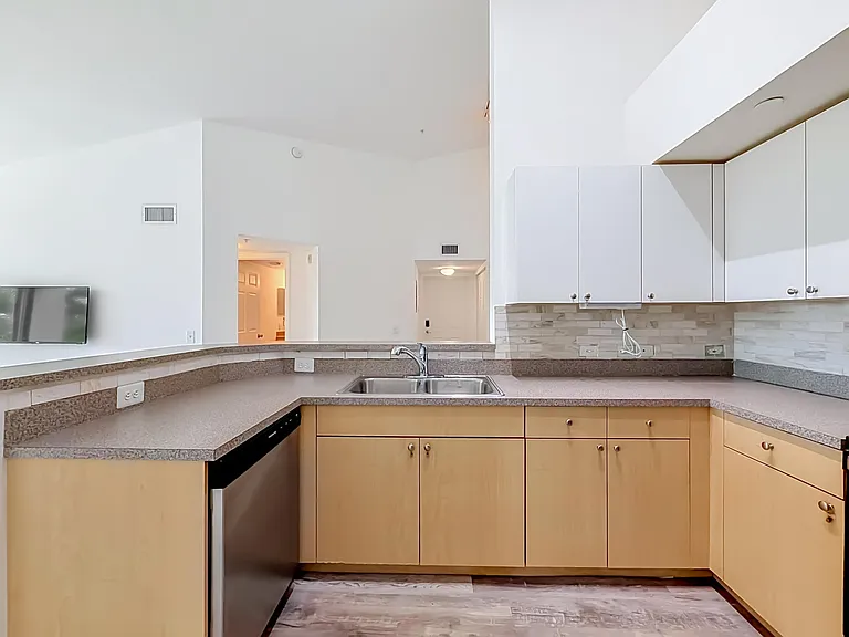 1119 Villa Ln #1119 — Photo 10