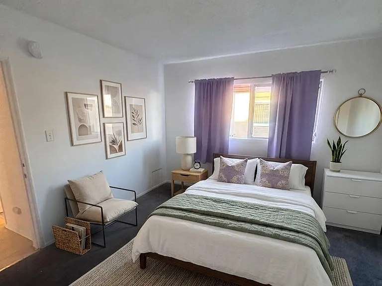 713 N Market St #5 — Photo 11