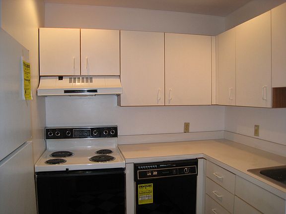 3rd image of 10 Weston Ave APT 332
