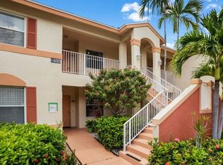 6605 Huntington Lakes Cir APT 203, Naples, FL 34119
