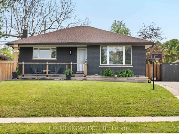 244 Burlington St, London, ON N5Z 3W5
