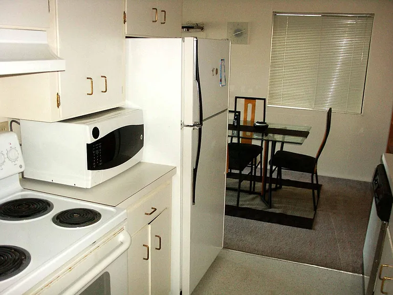 1738 Dexter Ave N #4 — Photo 11