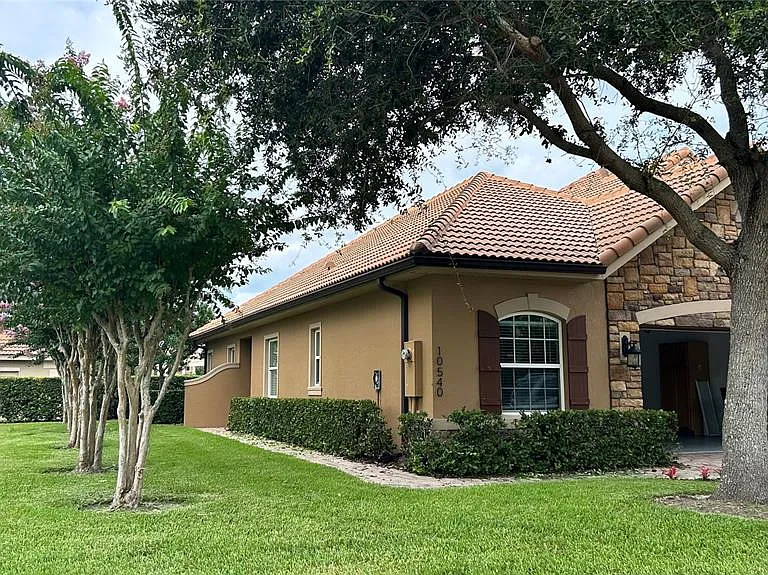 10540 Belfry Cir — Photo 1