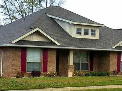 8066 Crossbow Ln, Theodore, AL, 36582