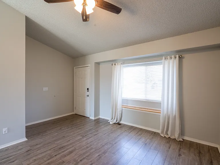 3805 Blazingwood Way — Photo 8