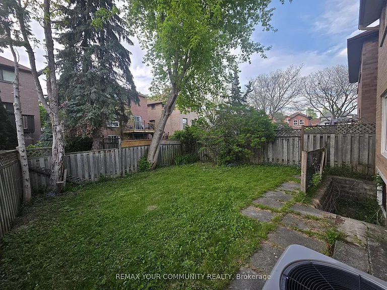 62 Deverill Cres — Photo 25
