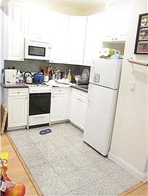 3rd image of 322 W 101st St APT 2