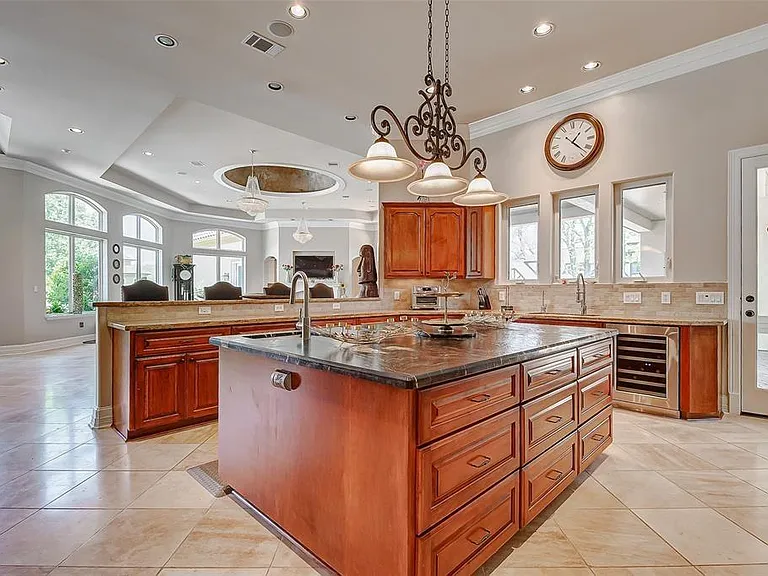33202 W Haddon Ct — Photo 14