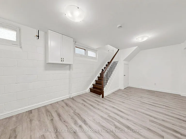 3 Greengate Rd — Photo 33