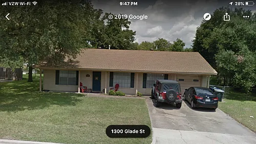 1301 Glade St Photo 1