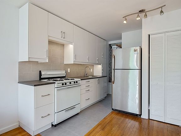 2nd image of 213 Eastern Pkwy APT 9