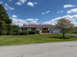 144 Twin Maple Ln, Lewisburg, WV 24901