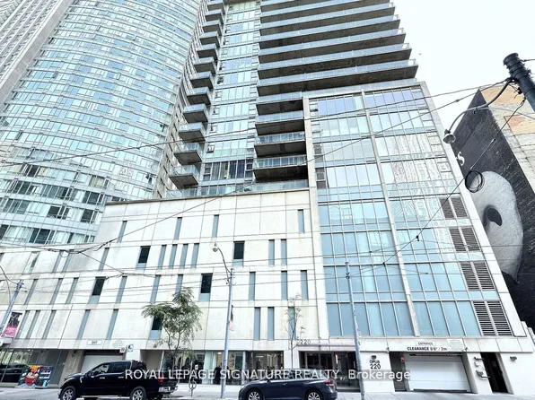 220 Victoria St, Toronto, ON