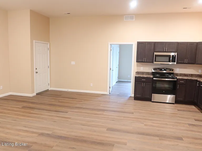 112 Peonia Rd — Photo 11