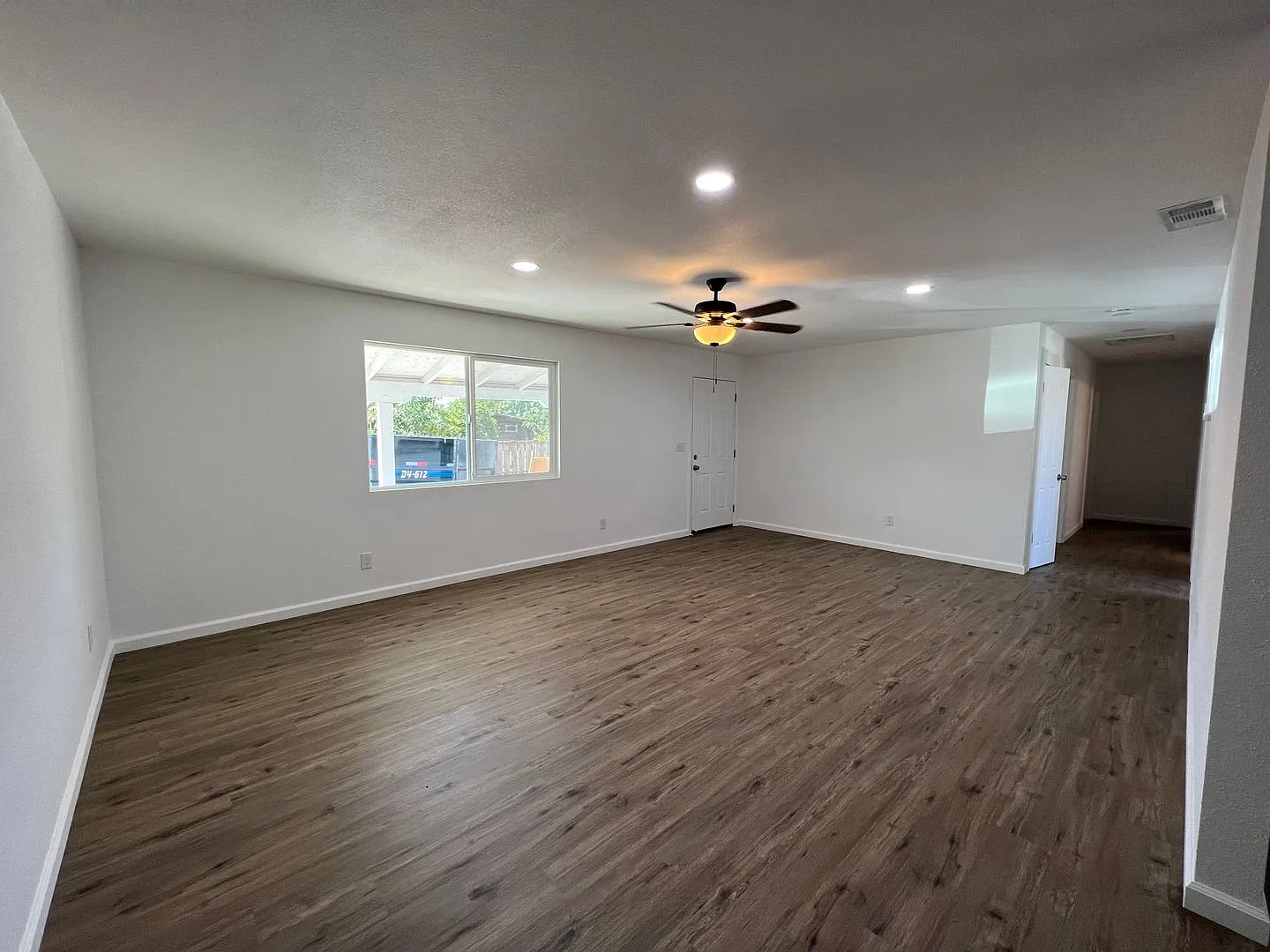 3bd/1ba unit and NEWLY remodeled!! — Photo 1