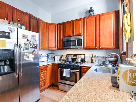 Rented by Bellmarc Realty | media 3