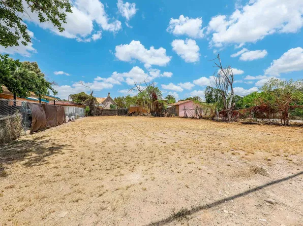 1804 Hidalgo St, Laredo, TX 78040