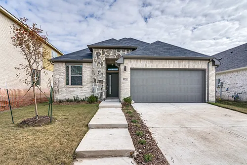 6127 Tawakoni Ln Photo 1