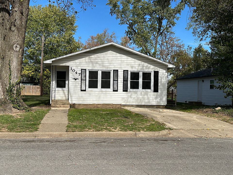 1st image of 1047 7th St