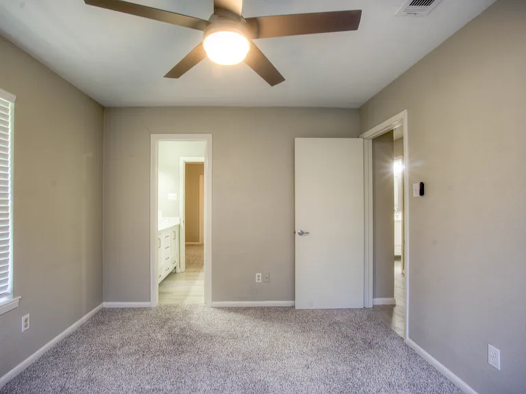 530 Lawnmeadow Dr — Photo 19