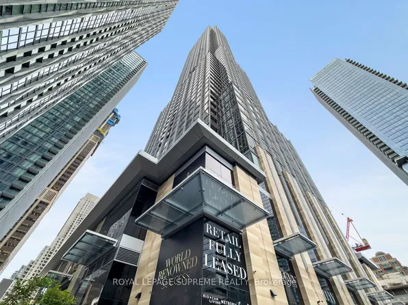 11 Yorkville Ave, Toronto, ON