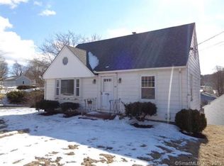 39 Fairview Ave, Terryville, CT 06786