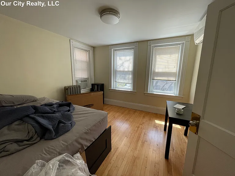 Craigie Cir — Photo 14