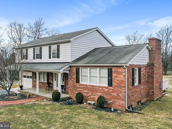 4th image of 764 Quarry Rd