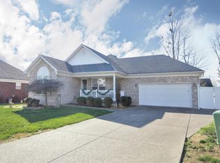 3408 Southmeade Cir, Louisville, KY 40214