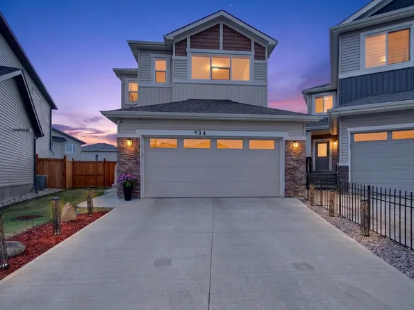 934 Berg Pl, Leduc, AB T9E 1J6