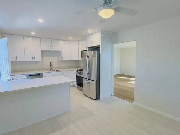 3390 Monroe Street, 3390 Monroe St APT C, Carlsbad, CA 92008