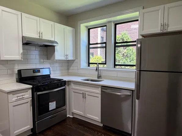 196 Prospect St, East Orange, NJ