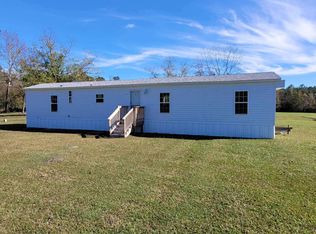 425 Kennedy Store Rd, Riegelwood, NC 28456