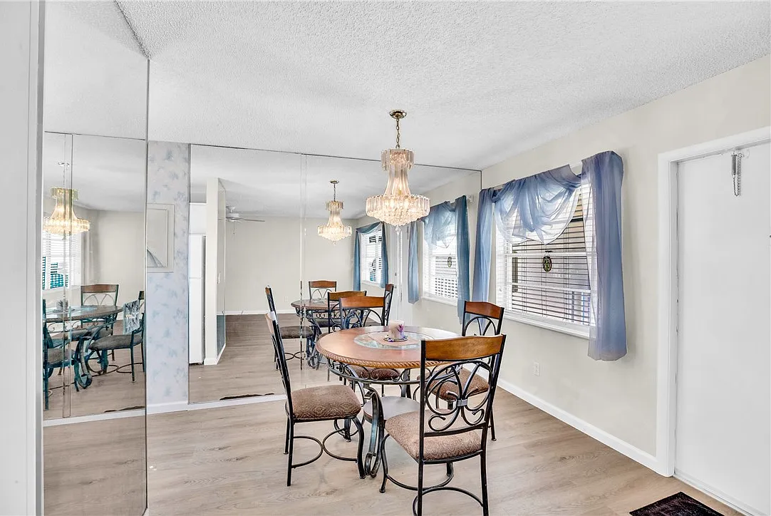 1 bed, 1.5 bath, 750 sqft, $1,650 — Photo 4