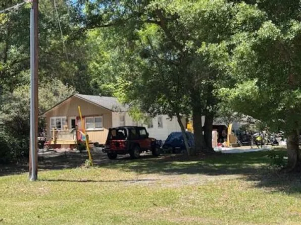 55 Billyville Rd, Woodbine, GA 31569