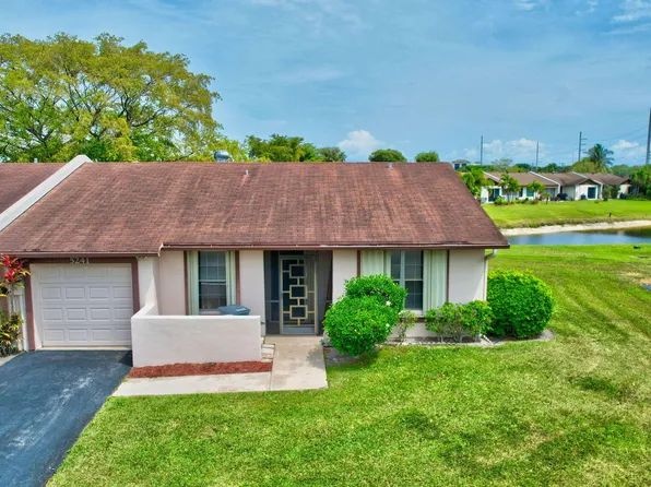 5241 Breadfruit Circle, Delray Beach, FL 33484
