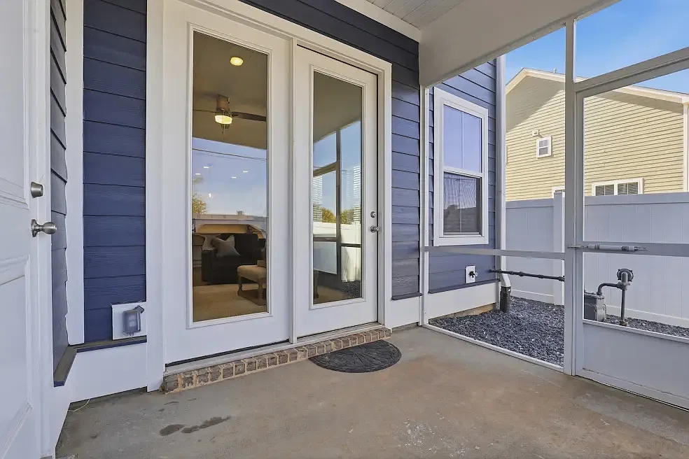 3 bed, 2.5 bath, 2178 sqft, $2,100 — Photo 4
