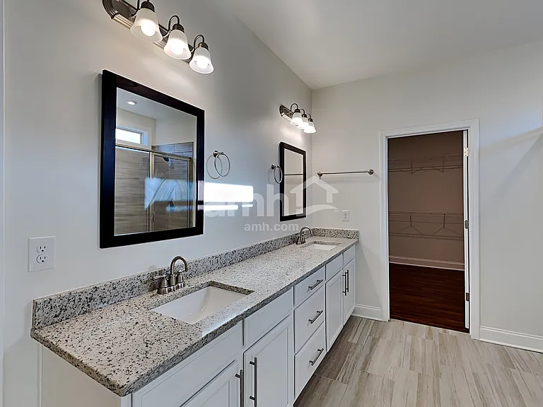 5935 Hart Way — Photo 10