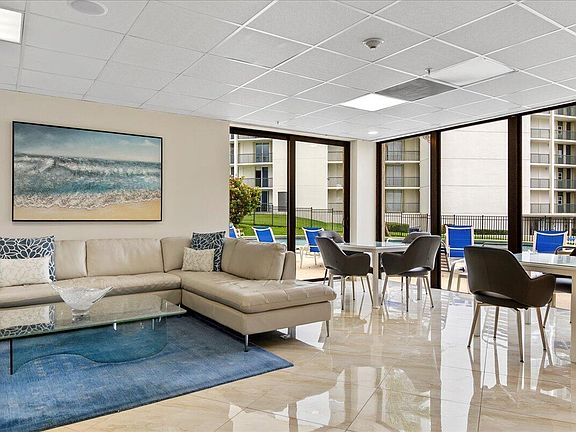 5th image of 5420 N Ocean Dr APT 1705