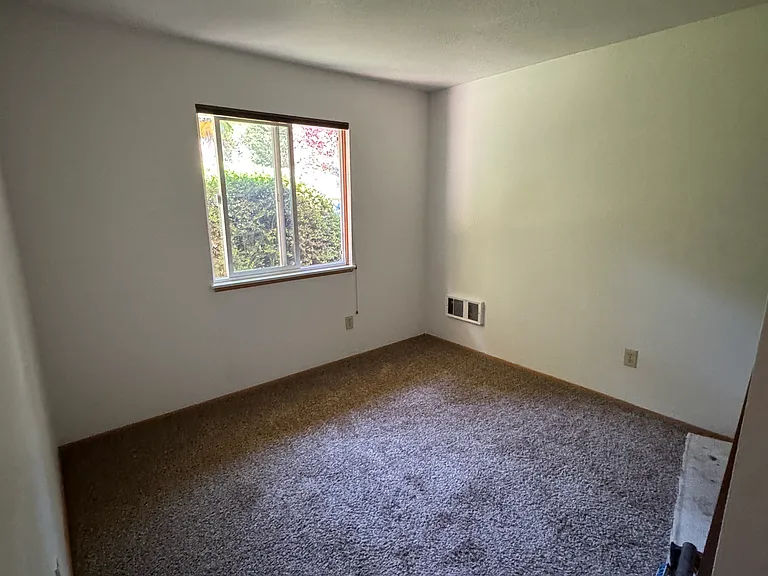 SW Metolius Ct — Photo 3