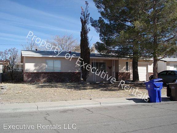 3rd image of 1318 Eucalyptus Dr