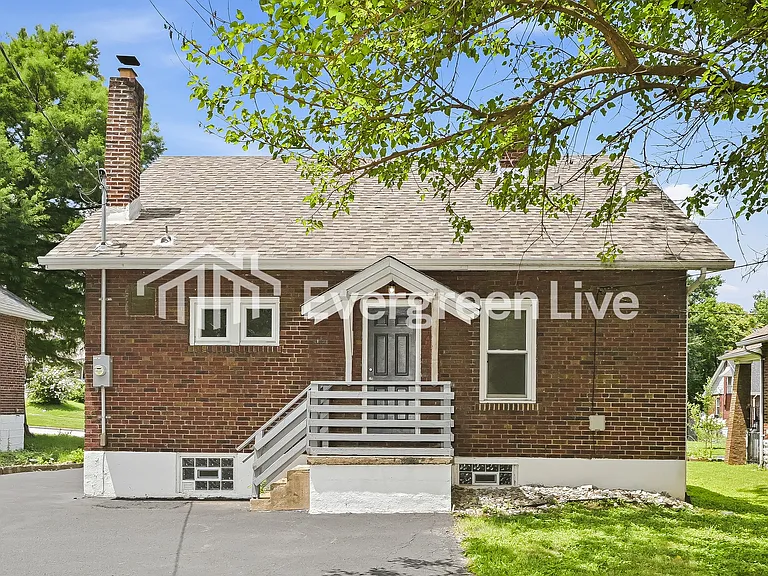 2440 Gothland Ave — Photo 15