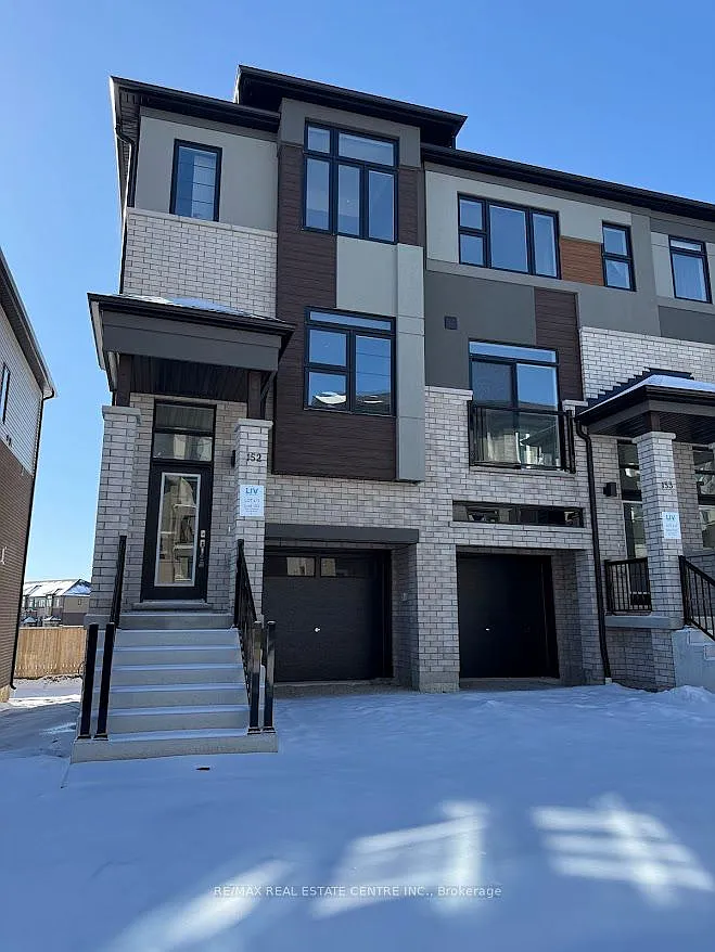 660 Colborne St W #152 photo 1