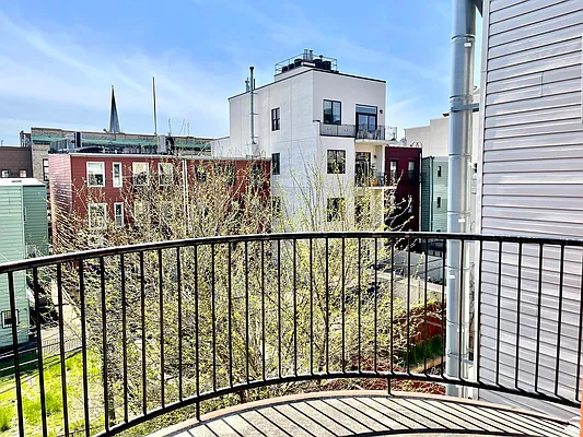 Rented by Douglas Elliman | media 33